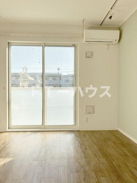 ラ・プリマヴェーラの居間・リビング