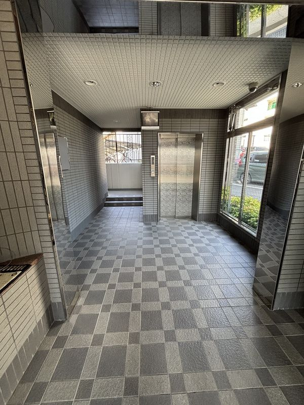 コンフォート香椎東のロビー