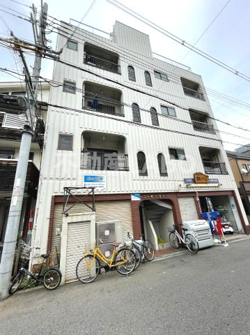 コーポ久栄の外観