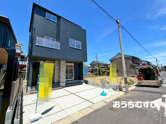 春日井市関田町2期(全1棟)の前面道路含む現地写真