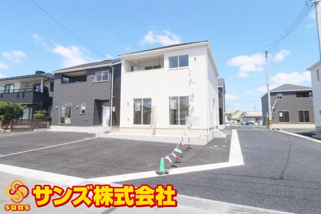 郡山市大槻町字林ノ東　　　８号棟　　　開成小学校、郡山第１中学区の外観|南東側から見た駐車場を含む外観♪
