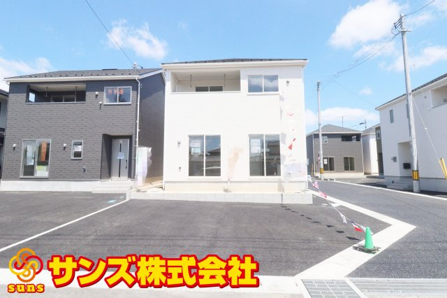 郡山市大槻町字林ノ東　　　８号棟　　　開成小学校、郡山第１中学区の外観|南側から見た駐車場を含む外観♪