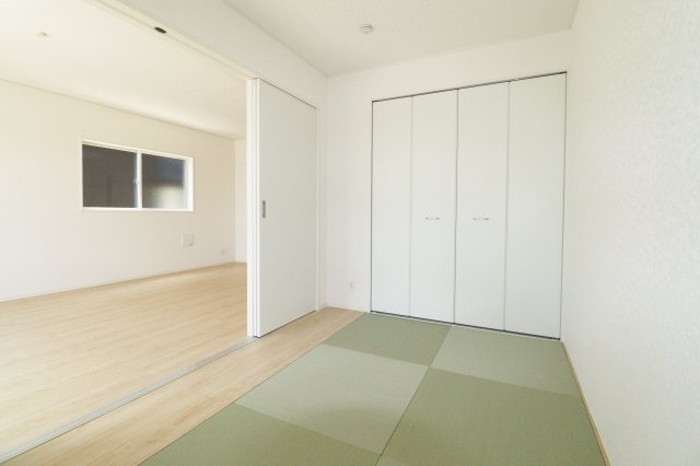 郡山市大槻町字林ノ東　　　９号棟　　　開成小学校、郡山第１中学区の和室