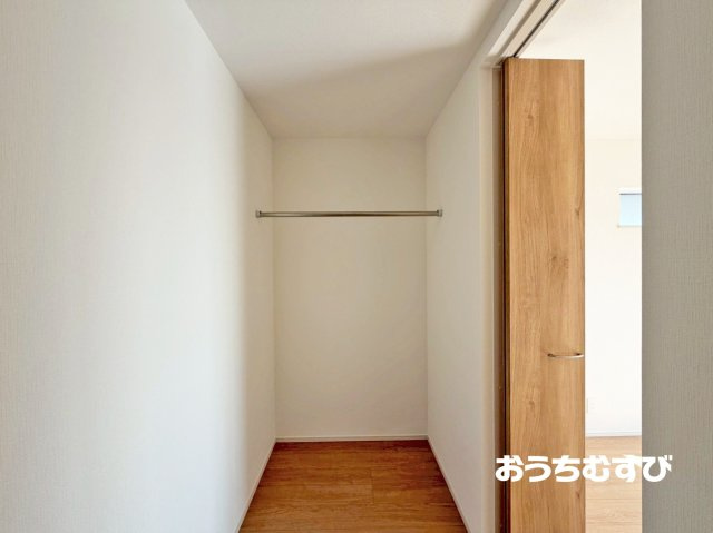 小牧市本庄郷浦第12(全2棟)の収納