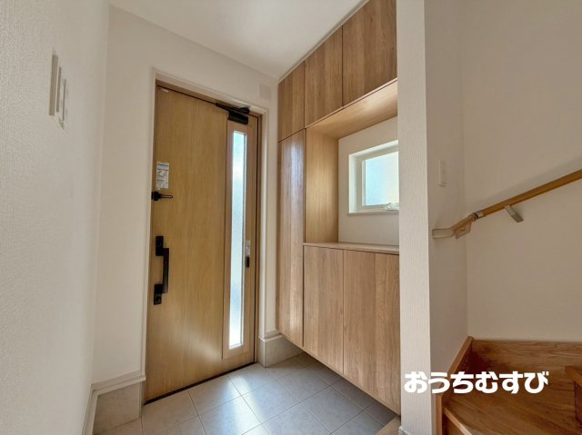 小牧市本庄郷浦第12(全2棟)の玄関