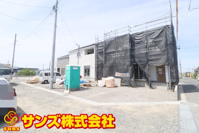 郡山市安積町笹川字高石坊　　　２号棟　　永盛小学校、安積中学区の外観|南東側から見た外観♪