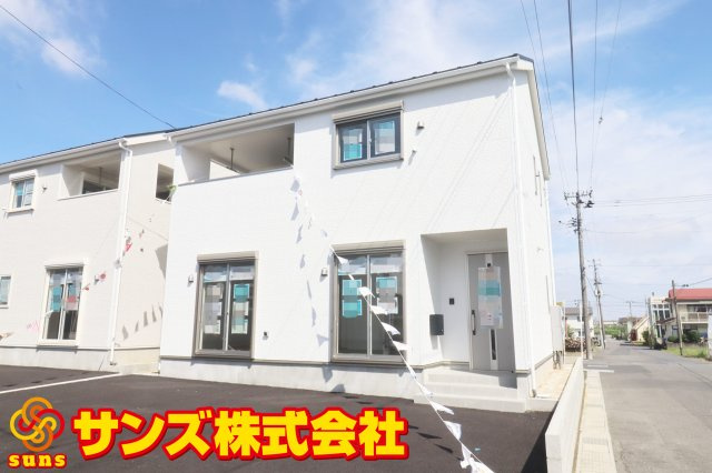 郡山市安積町笹川字高石坊　　　２号棟　　永盛小学校、安積中学区の外観|南東側から見た外観