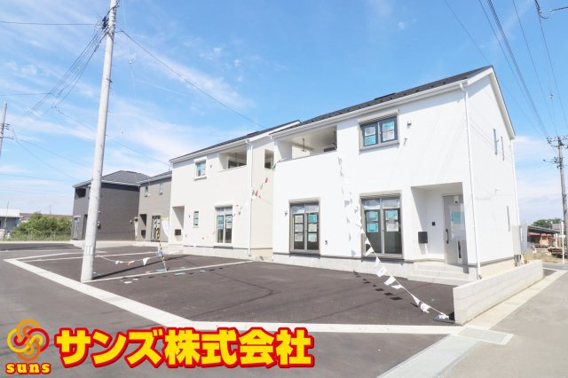 郡山市安積町笹川字高石坊　　　２号棟　　永盛小学校、安積中学区の外観|南東側から見た区画全体