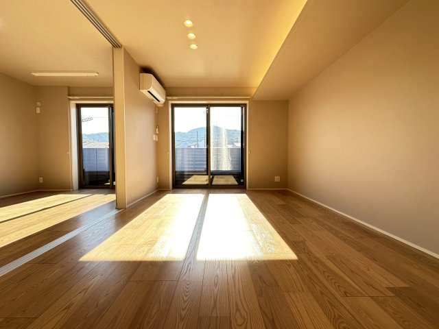 ベレオガーデンズHanaの居間・リビング