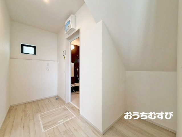 春日井市上条町2期(全2棟)のランドリースペース