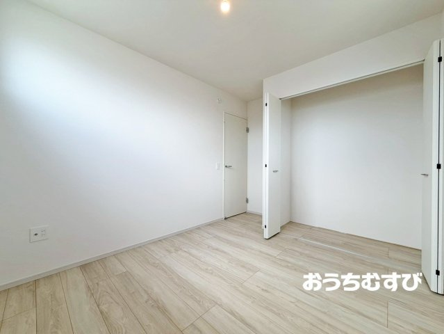 春日井市上条町2期(全2棟)の洋室