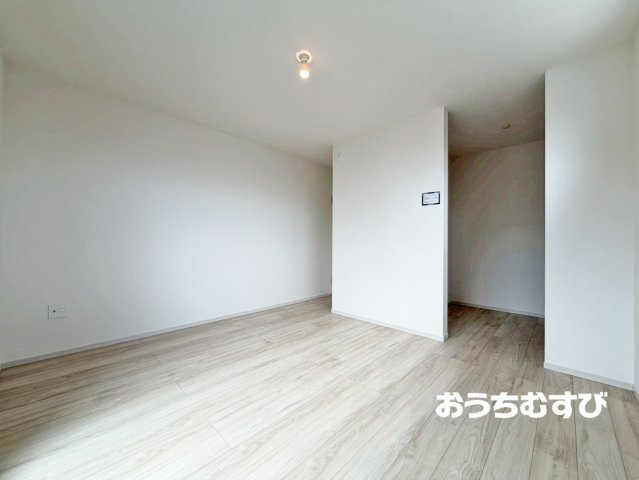 春日井市上条町2期(全2棟)の洋室