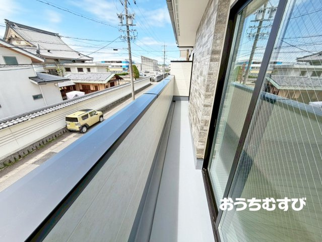 春日井市上条町2期(全2棟)のバルコニー