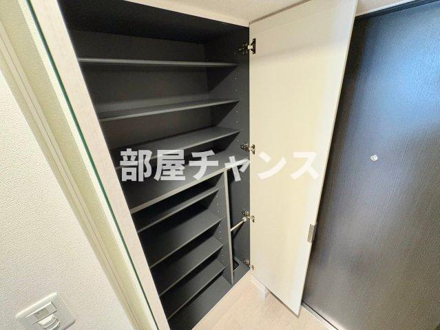 プレサンス伏見アーバンベースの収納