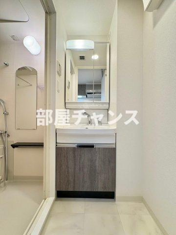 プレサンス伏見アーバンベースの独立洗面台