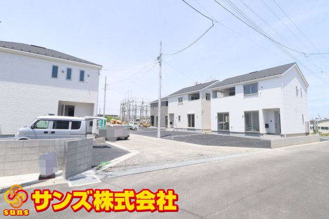 郡山市安積町笹川字高石坊　　　４号棟　　永盛小学校、安積中学区の外観|南東側から見た区画全体