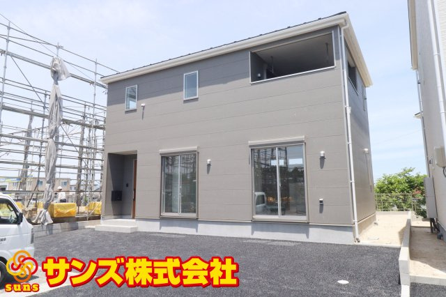 郡山市安積町笹川字高石坊　　　４号棟　　永盛小学校、安積中学区の外観|南東側から見た外観♪