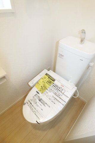 郡山市安積町笹川字高石坊　　　６号棟　　永盛小学校、安積中学区のトイレ