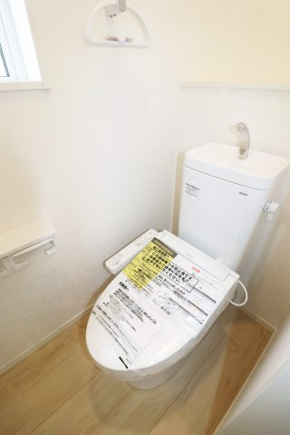 郡山市安積町笹川字高石坊　　　６号棟　　永盛小学校、安積中学区のトイレ