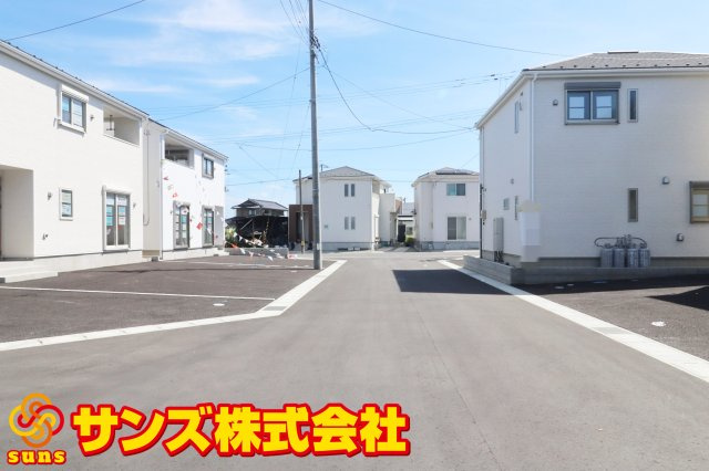 郡山市安積町笹川字高石坊　　　６号棟　　永盛小学校、安積中学区の外観|東側前面道路