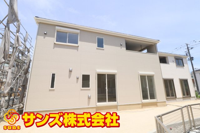 郡山市安積町笹川字高石坊　　　８号棟　　永盛小学校、安積中学区の外観|南側から見た外観