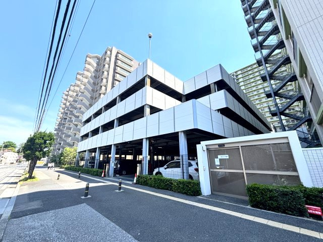 駐車場1台付き★
