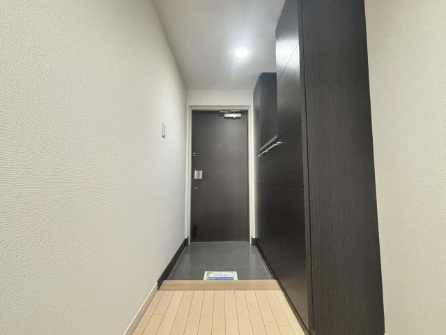 シックな玄関スペース★