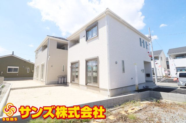 郡山市安積町笹川字高石坊　　　９号棟　　永盛小学校、安積中学区の外観|南東側から見た外観