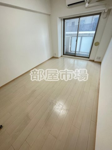 ライオンズクオーレ東京三ノ輪シティーゲートの居間・リビング
