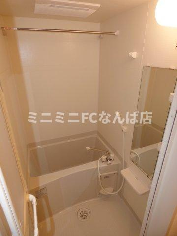 プレサンス北浜ラ・フェスタ 家具付きの浴室