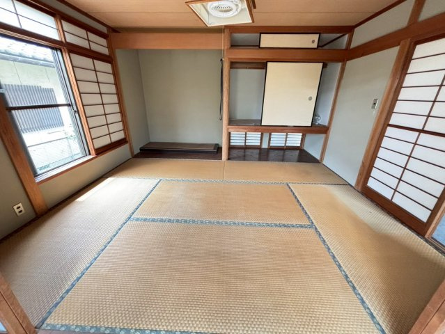 富津市二間塚　作業所兼居宅の和室