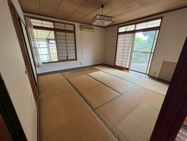 富津市二間塚　作業所兼居宅の和室