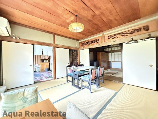 坂出市谷町　中古住宅の居間・リビング|居間です