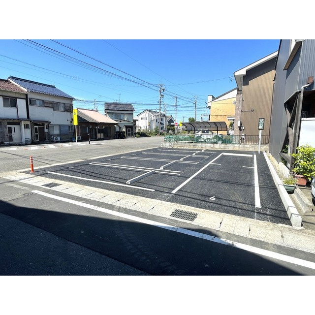 岐阜市安良田町６丁目の駐車場の駐車場
