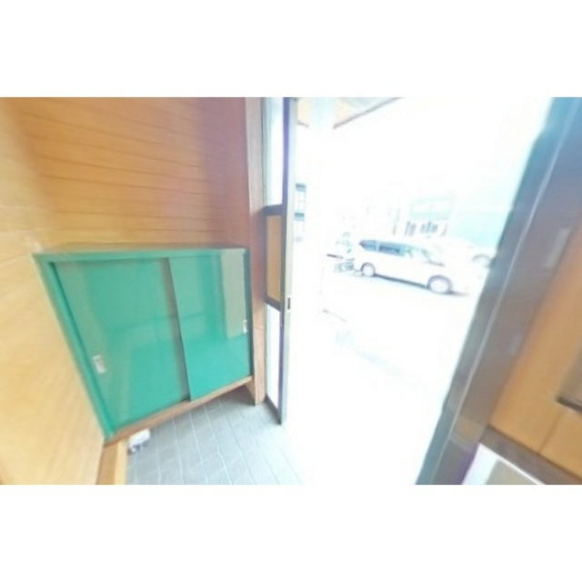 羽島郡岐南町伏屋３丁目の一戸建ての玄関