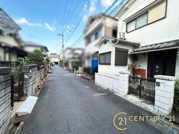大和高田市大谷　一戸建の前面道路含む現地写真