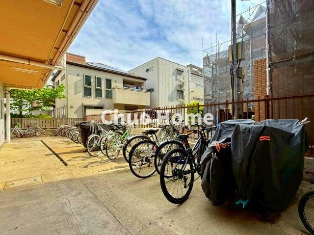 キャッスルマンションお花茶屋の駐輪場|【自転車置き場】最新の空き状況や費用などの詳細は担当スタッフまでお問い合わせください。