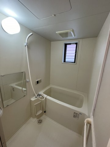 六ツ師中屋敷６２５－１貸家の浴室|日々の暮らしに欠かせないお風呂です