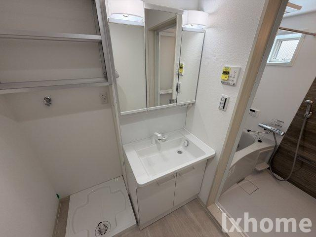 ピレーネ一津屋の独立洗面台|独立洗面台、朝の身支度には欠かせません