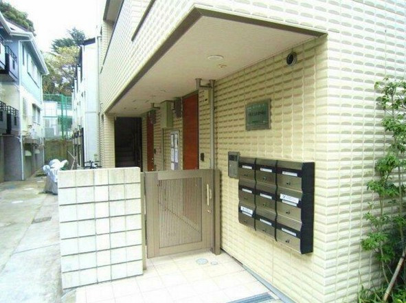 【エントランス】