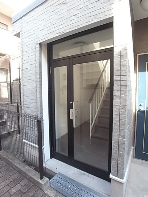北野マンションのエントランス