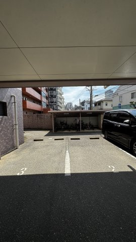 カインダーマンションの駐車場