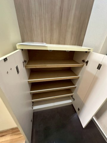 フローレス岡本の収納