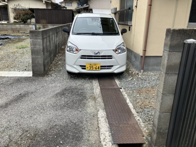 【駐車場】 | 中之町4丁目　貸家 | ※車幅確認要