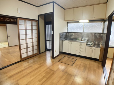 【キッチン】 | 中之町4丁目　貸家