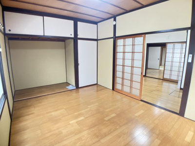 【居間・リビング】 | 中之町4丁目　貸家
