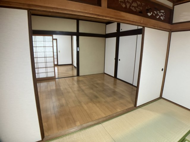 【居間・リビング】 | 中之町4丁目　貸家