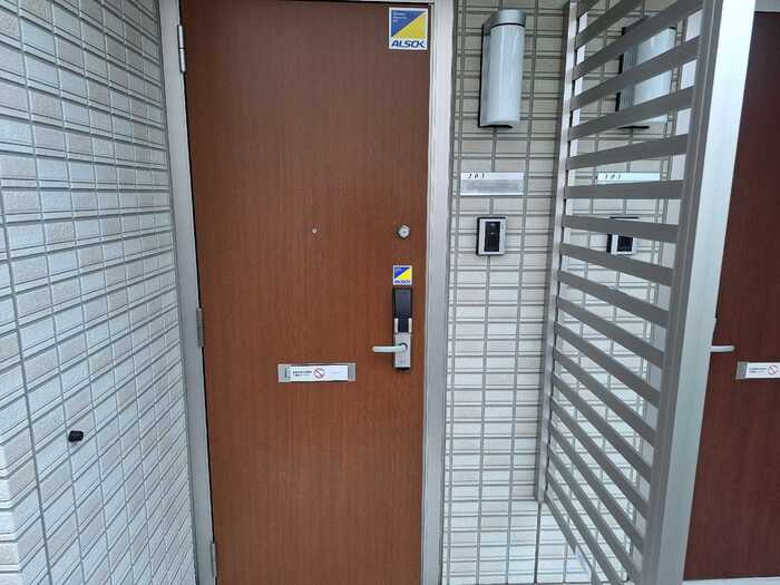 プランドールの玄関