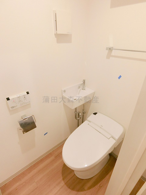 キングハウス蒲田のトイレ|温水洗浄便座付きのトイレ