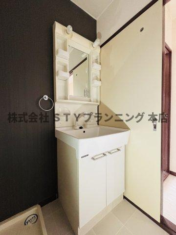 仲介手数料0円！グランドールKの洗面所